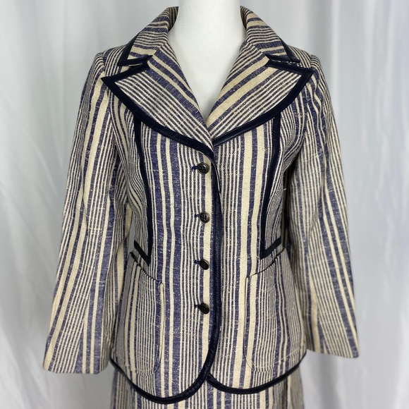 Vintage 70’s Linen Suit by Baccarat Fabric Woven in France. - Picture 11 of 14